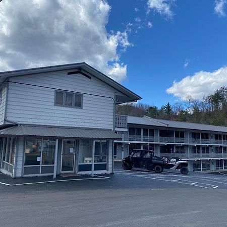 Timber Ridge Lodge ガトリンバーグ エクステリア 写真