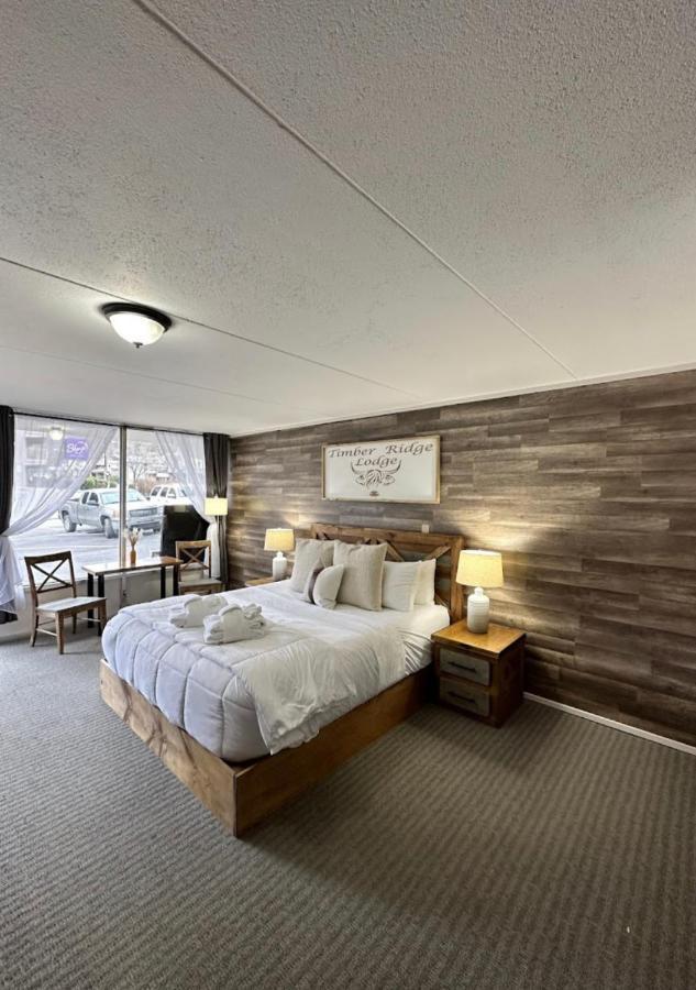 Timber Ridge Lodge ガトリンバーグ エクステリア 写真