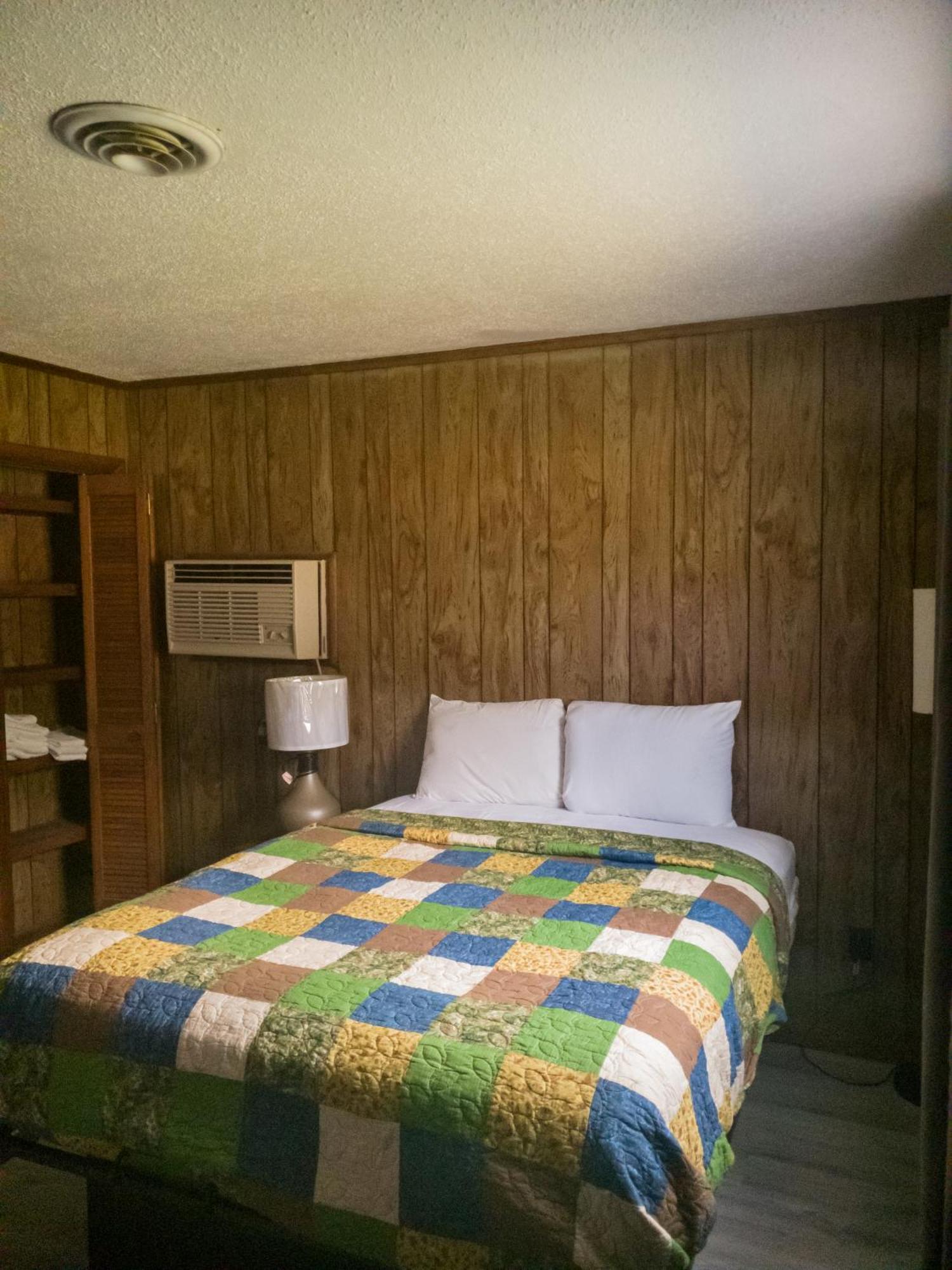 Timber Ridge Lodge ガトリンバーグ エクステリア 写真