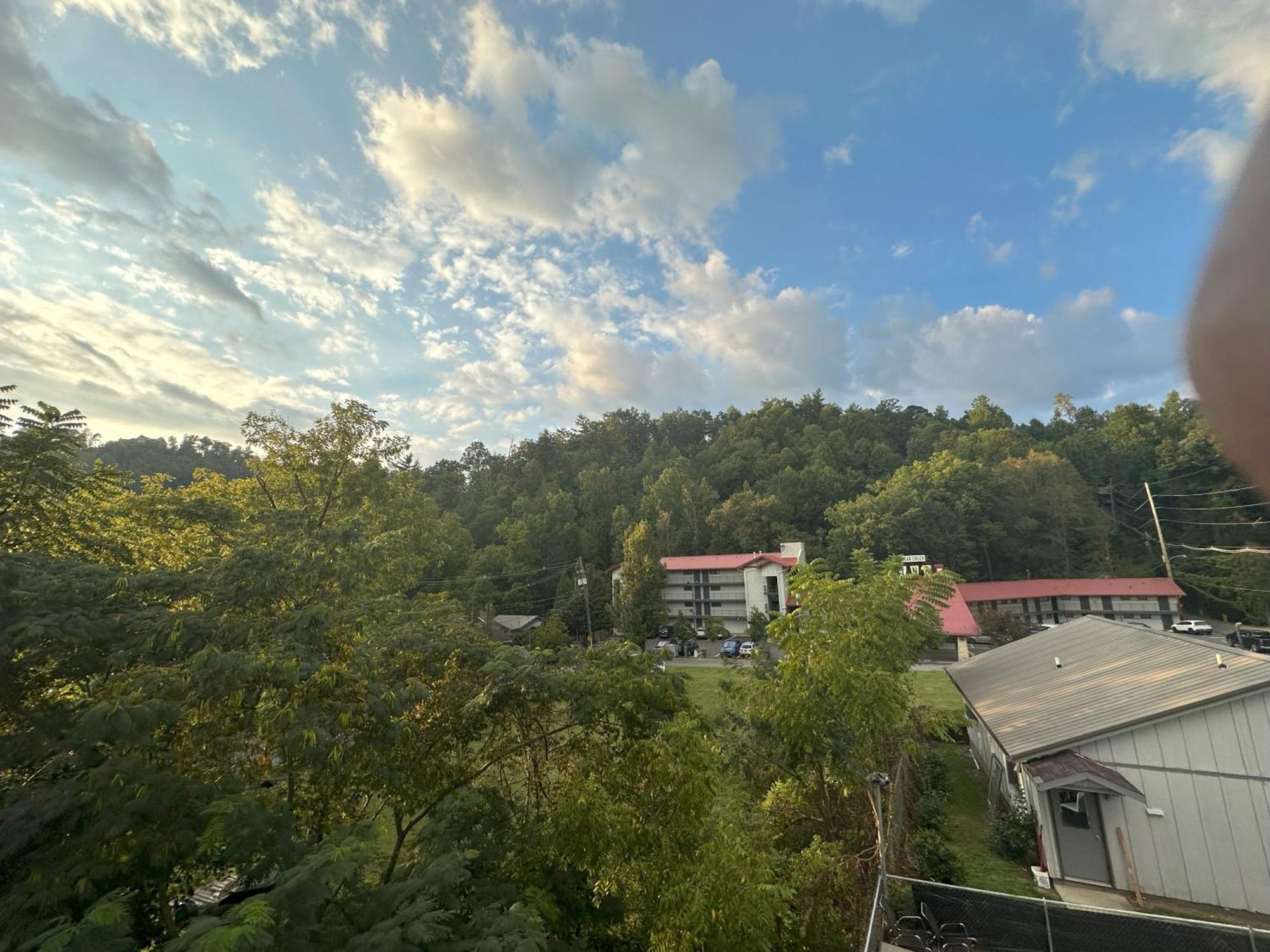 Timber Ridge Lodge ガトリンバーグ エクステリア 写真