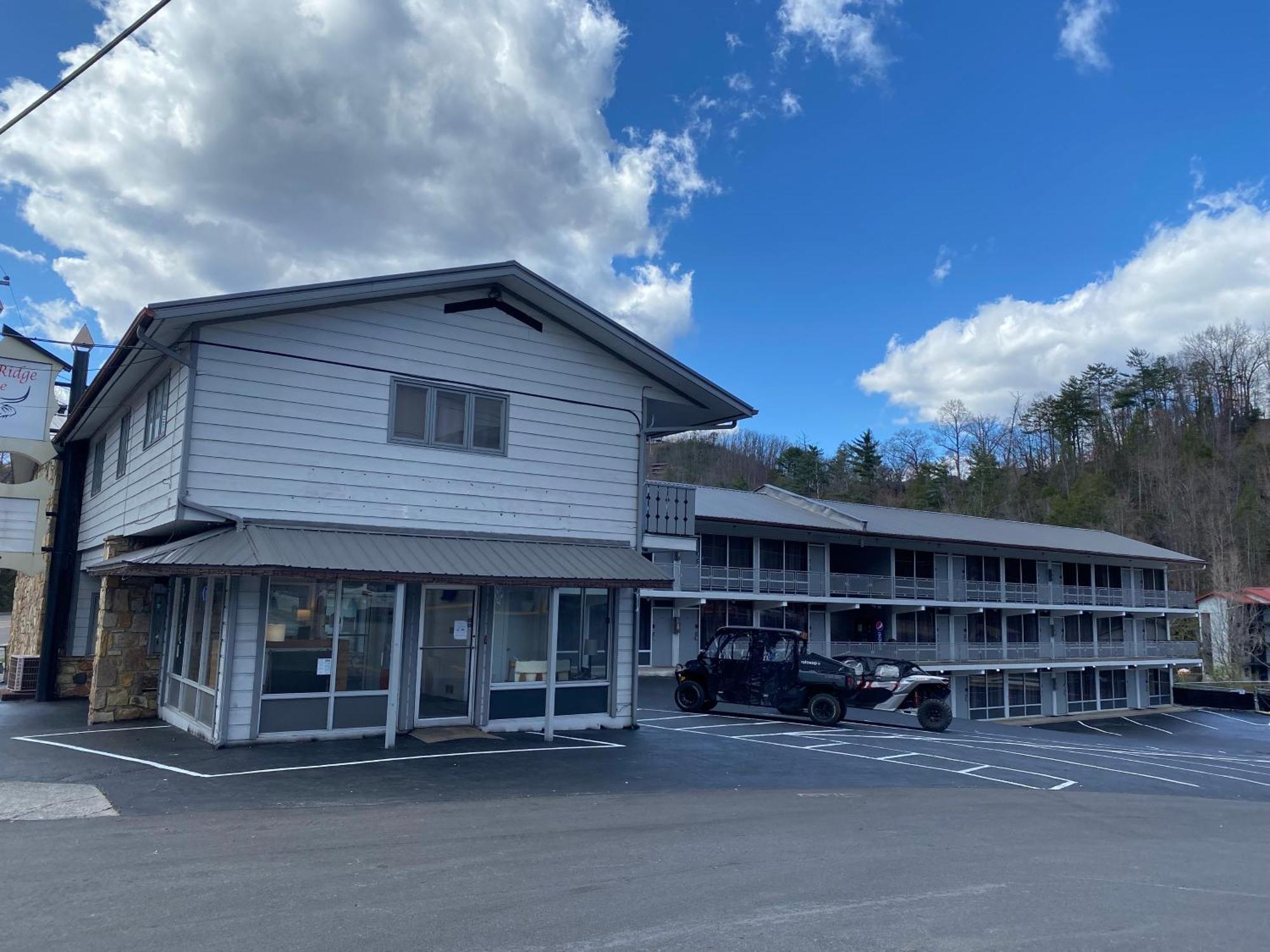 Timber Ridge Lodge ガトリンバーグ エクステリア 写真